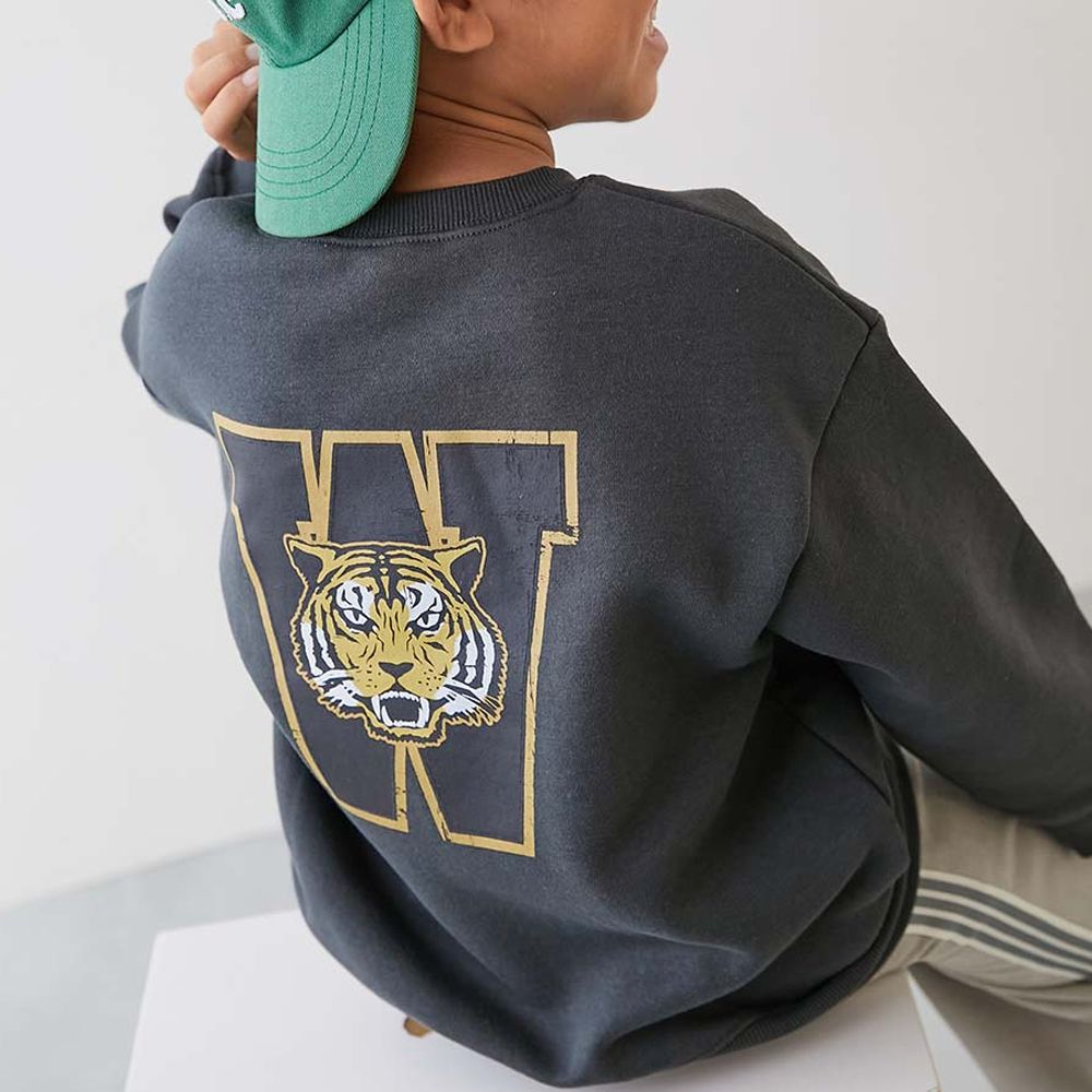 熱銷定番 裏起毛落肩大學長袖上衣-老虎-灰黑