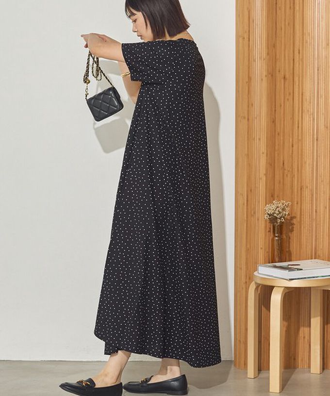 日本 Sans Souci 34+ - 接觸涼感 嫘縈傘擺素色短袖洋裝-淺灰棕