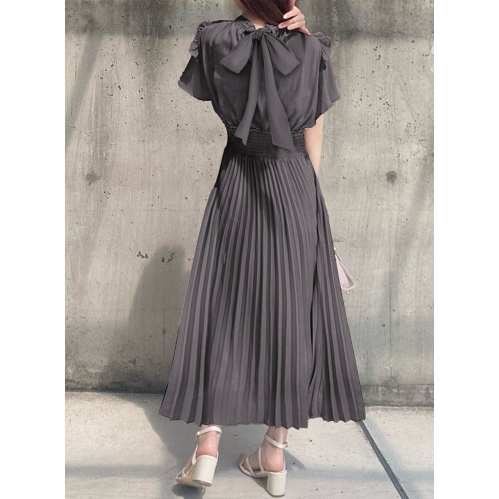 甜美時光收腰百摺短袖洋裝-炭灰