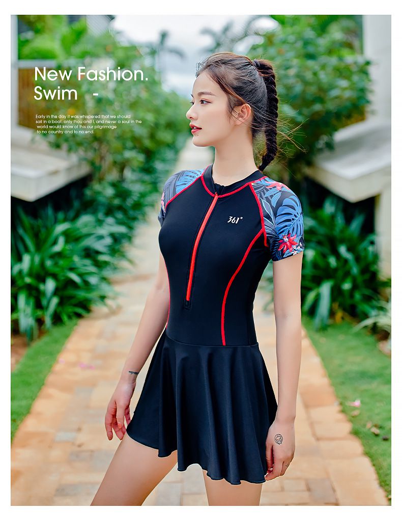 361° - 運動風短袖連身裙泳衣-熱帶樹葉-黑色