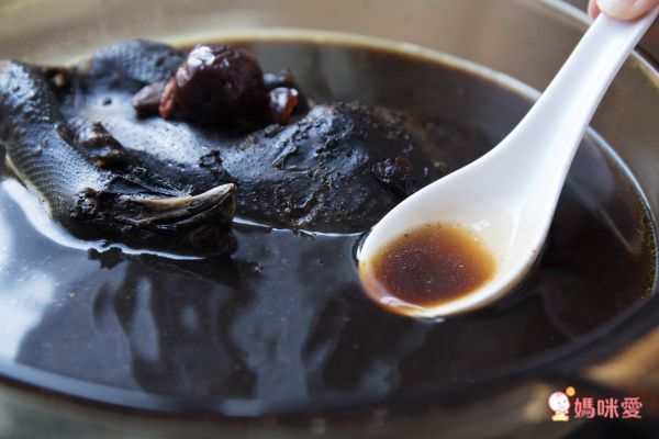 【元進莊】油蔥雞腿、蒲燒雞肉捲 ❤ 退冰就能吃！還有養生滋補黑蒜雞湯、滴雞精