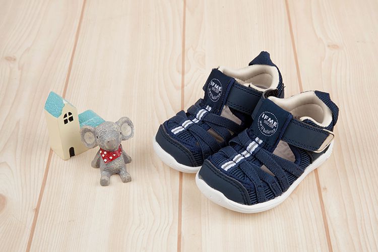 日本IFME - 軍藍和風寶寶機能水涼鞋