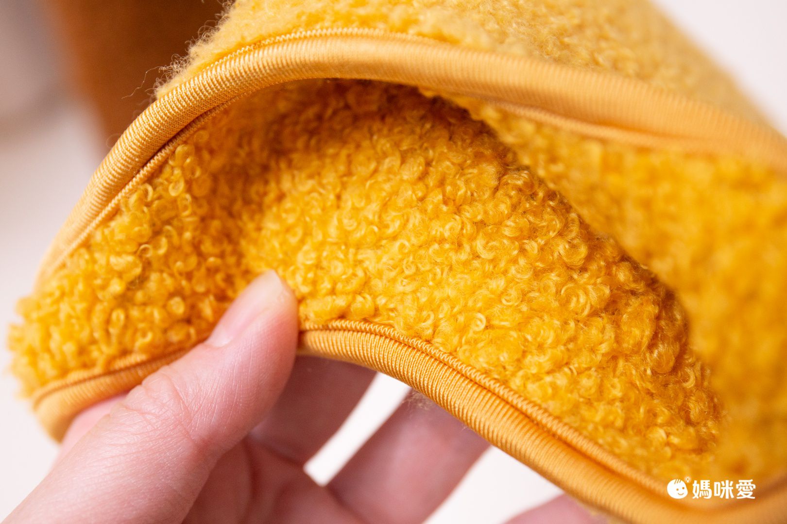 斜背泰迪絨防摔保溫杯背帶(不含杯套)-黃色