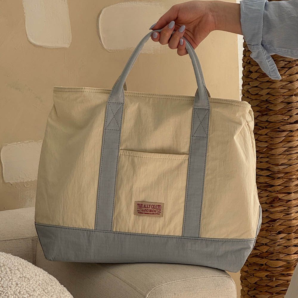 小眾設計 (附小拉鍊包)大容量尼龍輕量拉鍊斜背包-天藍