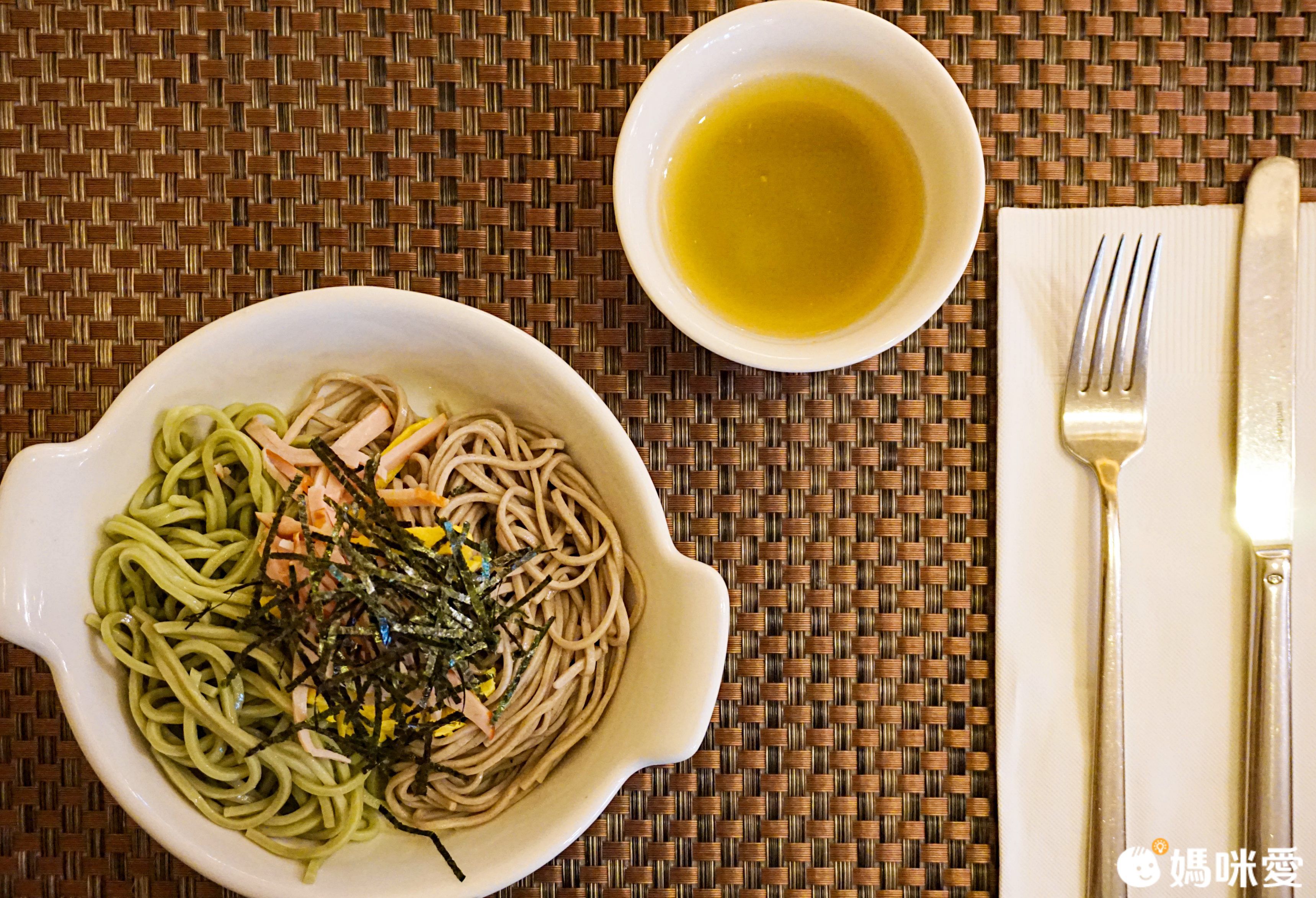 飛機控必追✈【台北諾富特華航桃園機場】二大一小一幼