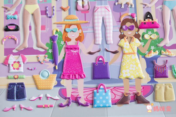 暢銷全美！【美國瑪莉莎】水畫冊＆可重複黏貼貼紙簿