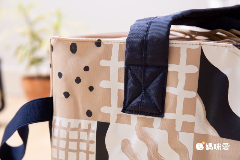 日本 IROHA - 可摺疊收納 寬底便利環保購物袋-設計款-貓咪時光 (SS(18x38x10cm))-容量4L/耐重6KG