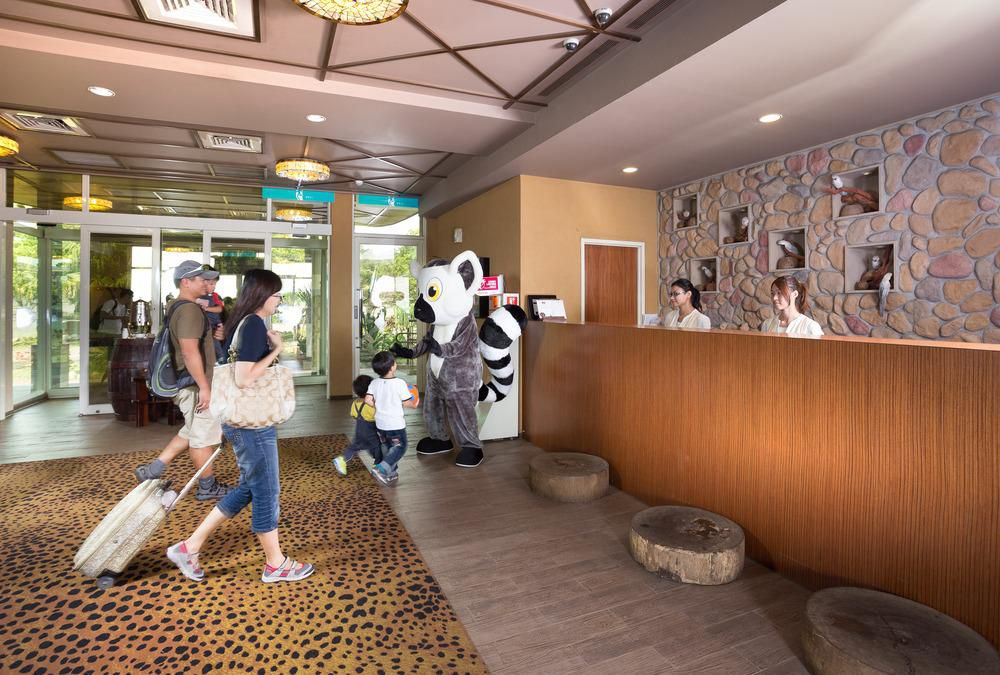 只有7天！不出國，來六福莊｜全家一起住進動物園