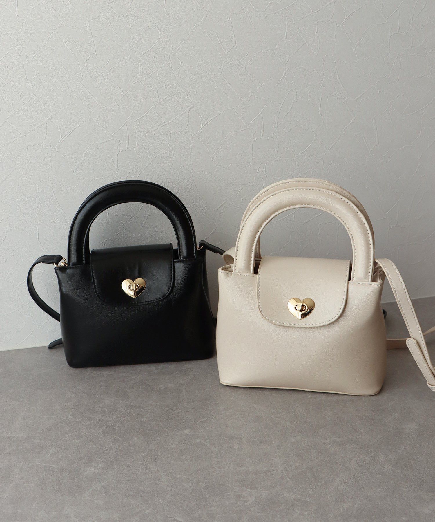 日本 BLUE EAST - 2WAY愛心金釦皮革肩背包-黑