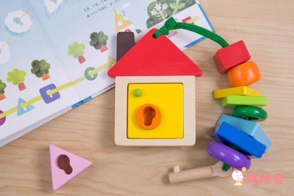 最適合寶寶的第一本書【日本 Ed.Inter 布書】