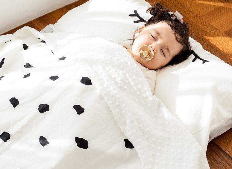 韓國 Formongde - 睡袋5件組(air mesh 睡墊+顆粒被)-三角企鵝-睡墊1, 顆粒被1, 枕芯1, 睡袋收納袋1, 萬用收納袋1