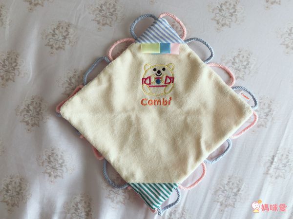 日本 Combi - 歡樂寶貝手巾+寶貝球-3個月以上