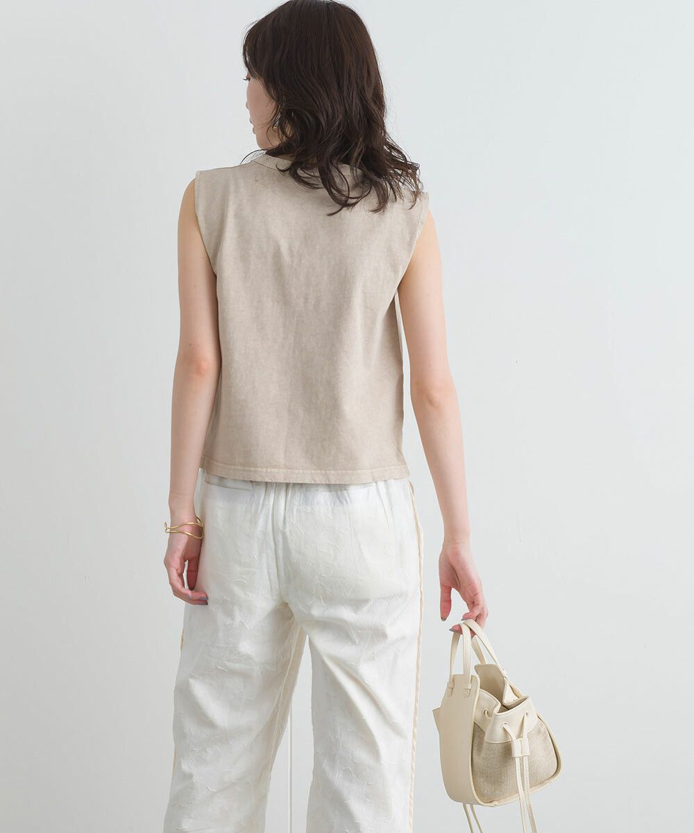 日本女裝代購 - 天竺棉顯瘦剪裁無袖上衣-簡約白