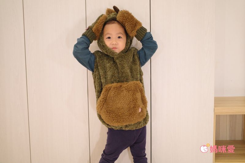 日本 BISQUE - (現貨)動物造型連帽超柔軟保暖背心-恐龍-墨綠 (1.5-4y)