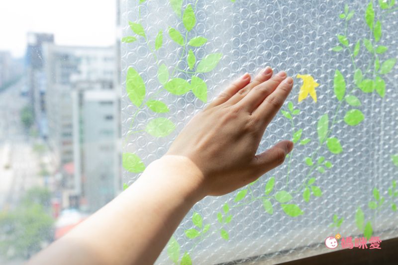 日本千趣會 - 日本製 95%抗UV光影窗貼(氣泡黏貼式)-圓圈線條