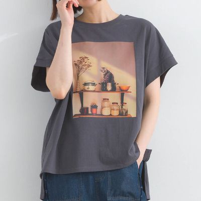 日本 Lupilien - 16支天竺棉 療癒印花法式袖上衣-貓咪的房間-炭灰