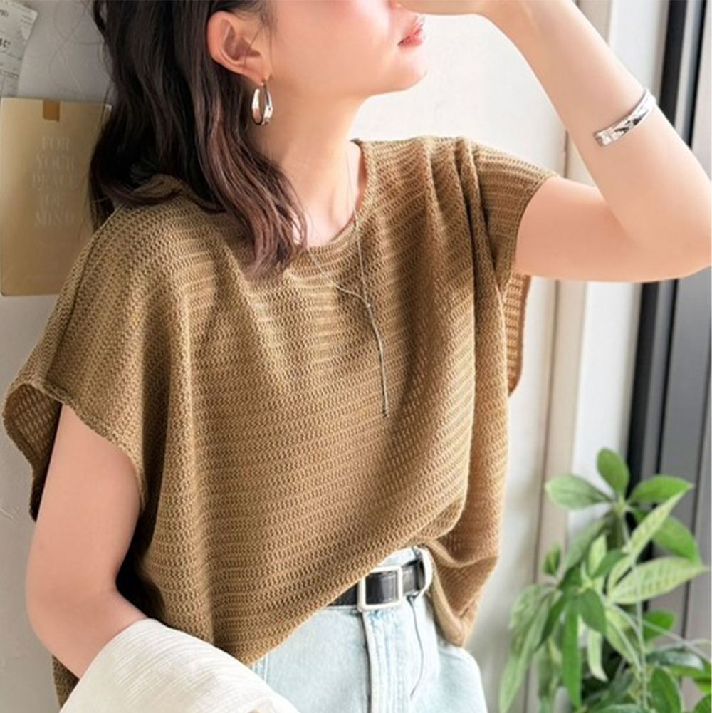 優美緹花簡約法式袖上衣-卡其棕