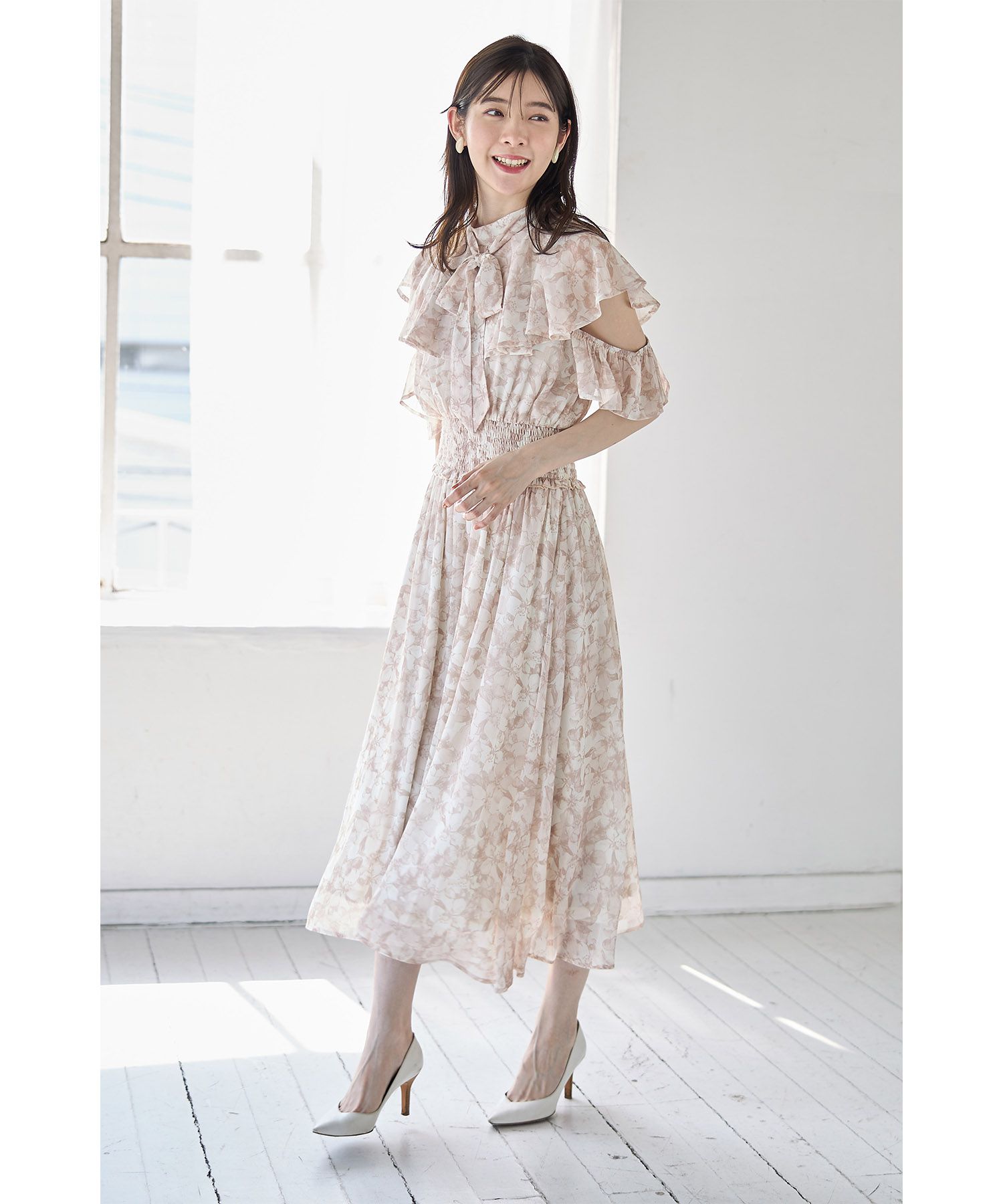 日本 tocco-closet - 浪漫時光碎花雪紡洋裝-寶貝藍