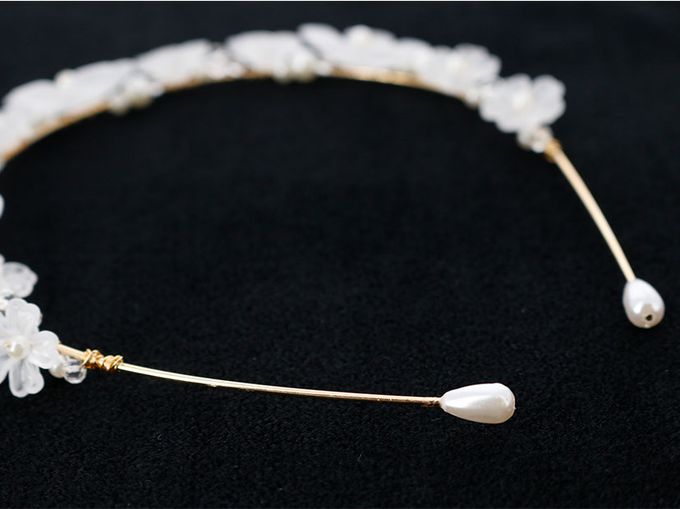 日本 Catherine Cottage - 磨砂優雅花圈造型髮箍-透光白