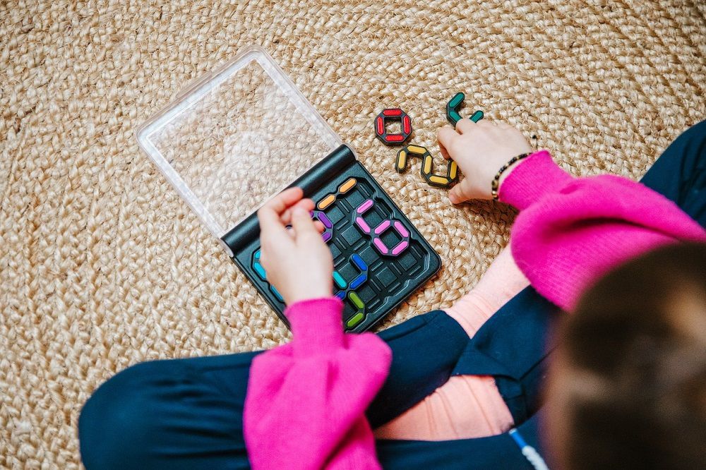 比利時 SMART GAMES - IQ數與形-7歲以上