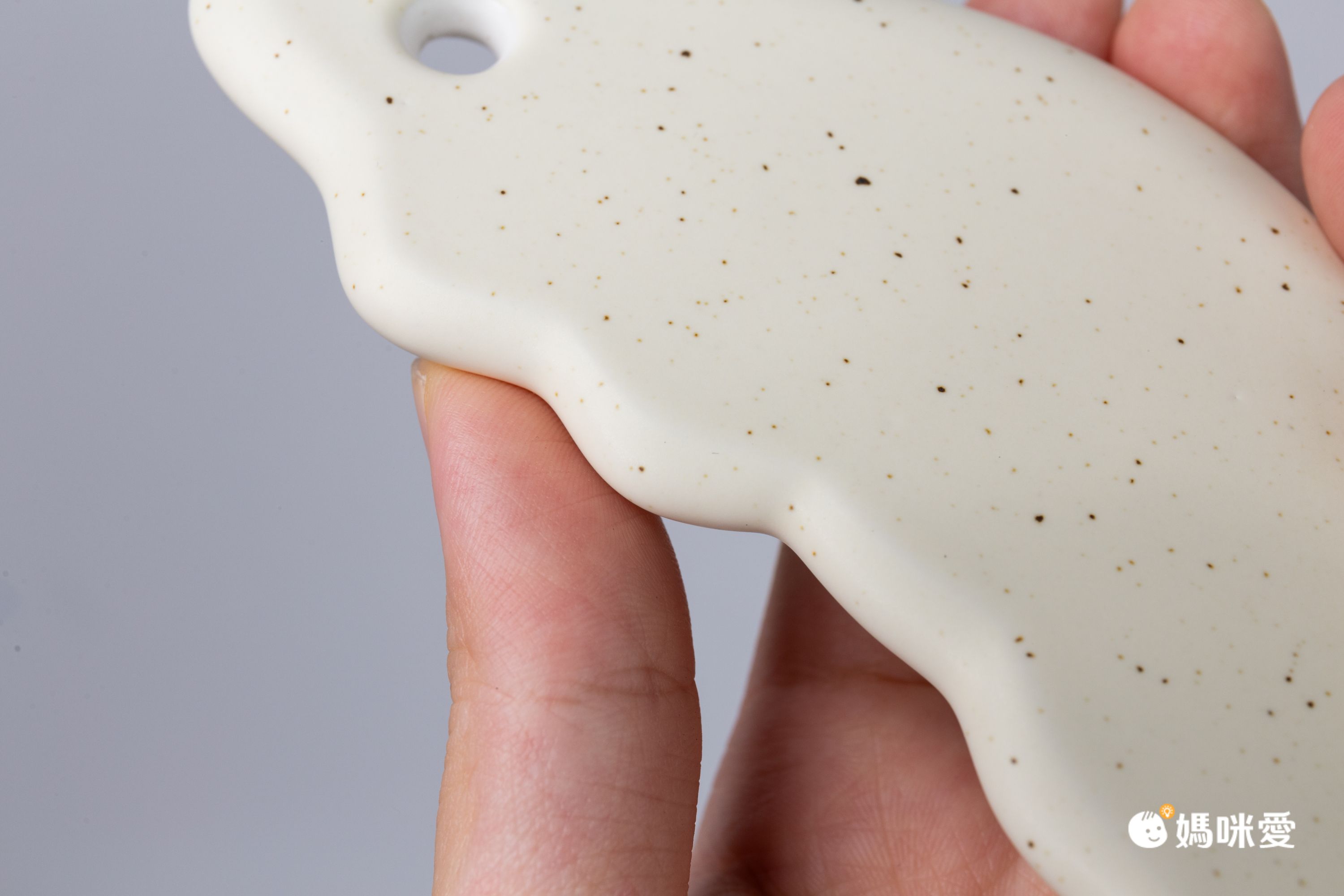 韓國 EDVIEW - 全身適用手工舒壓陶瓷刮痧板-白色海豚-1入-直播專屬