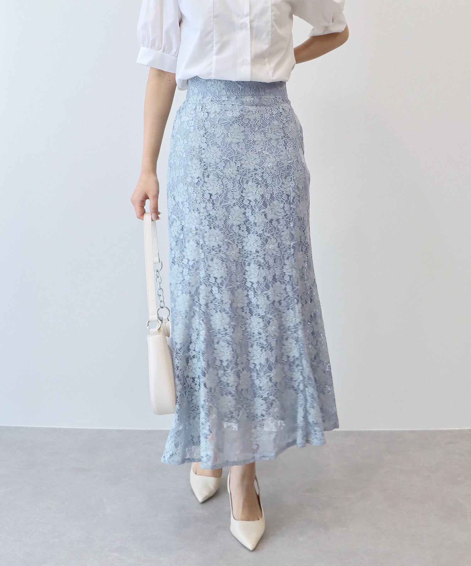 日本 BLUE EAST - 花朵蕾絲修身魚尾裙-經典黑