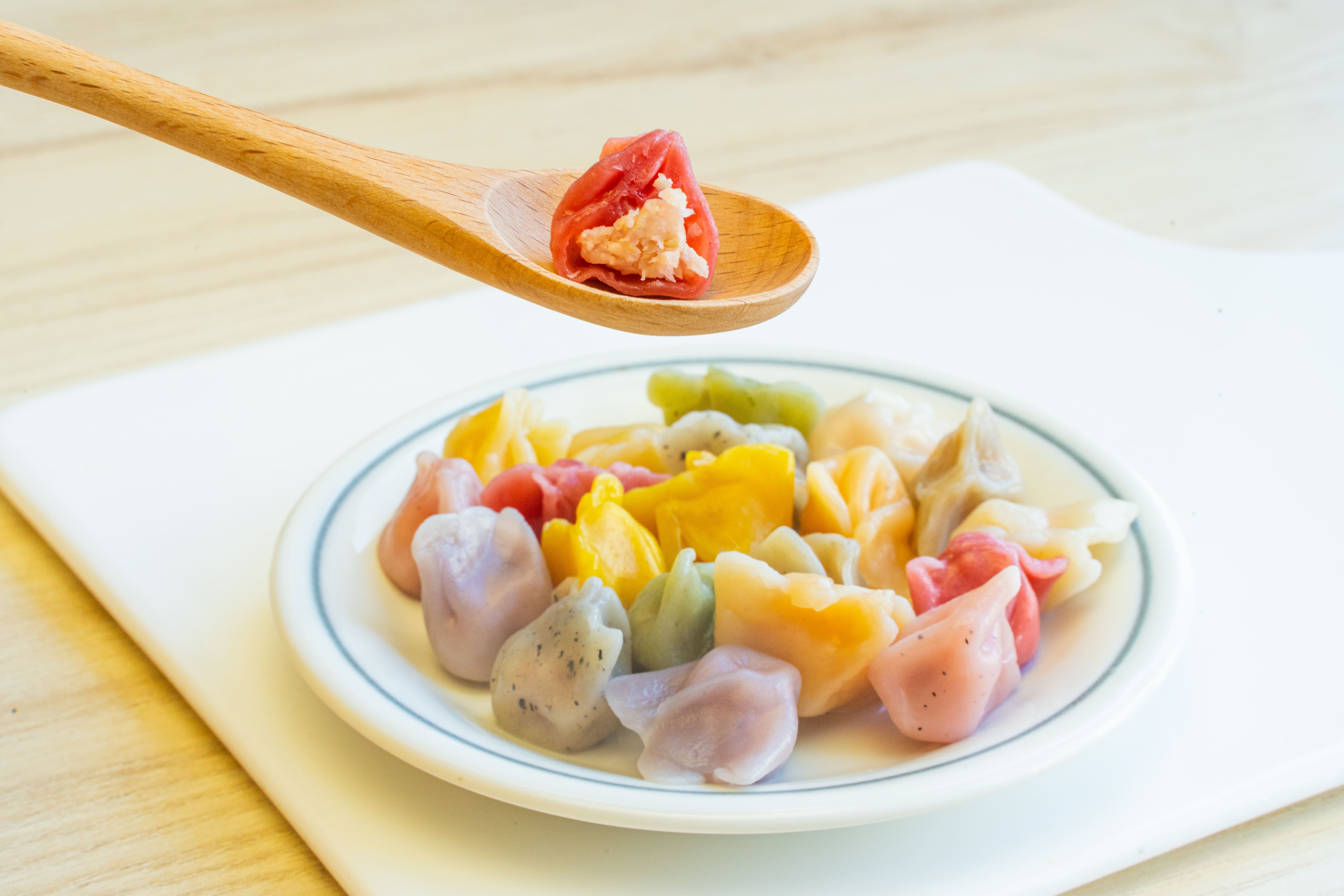 喬媽灶咖 - 優惠組-彩色小水餃*3+一口小餛飩*2+彩色拉麵*1+彩色蝴蝶麵*1+青蔥煎餃*1