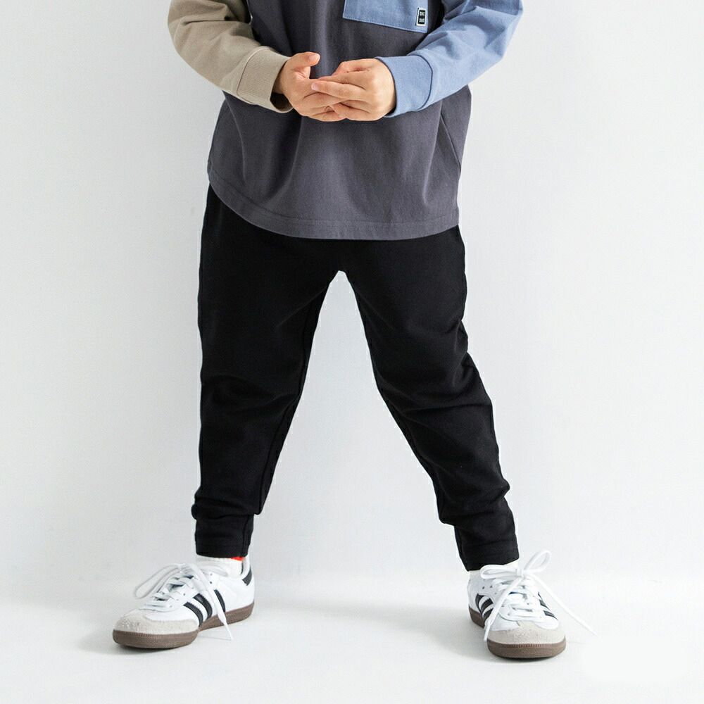 彈力寬鬆上學好動長褲-素色-黑