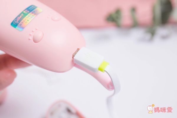 美國 VANRRO - Babynice 專業嬰兒電動指甲剪-White 純淨白-ABS 電子元件/重量：111g