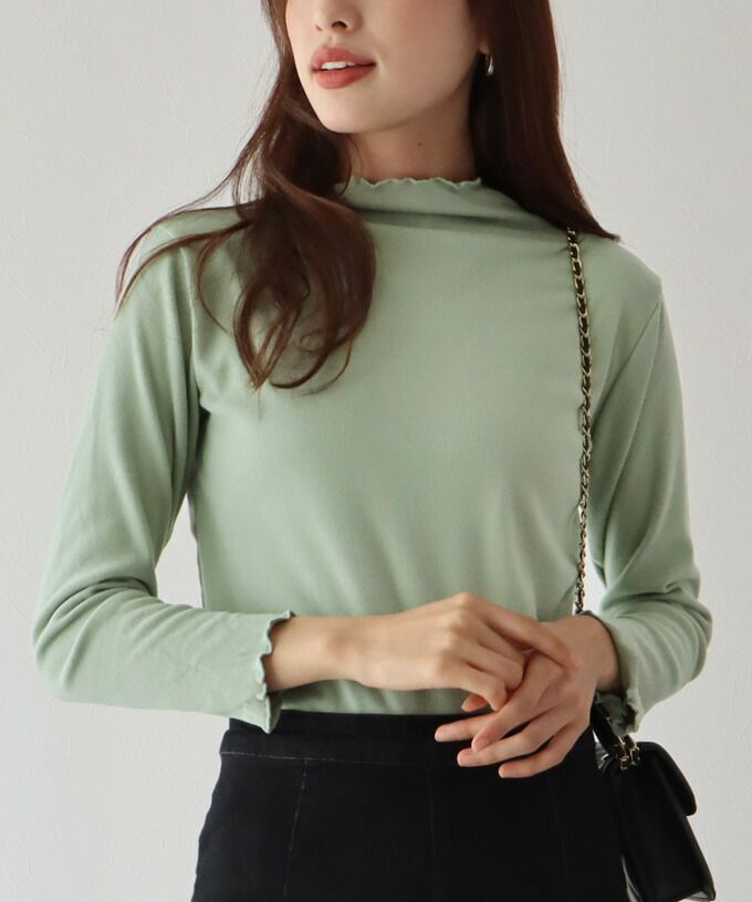 日本 BLUE EAST - 微立領木耳邊薄長袖上衣/打底衫-簡約白