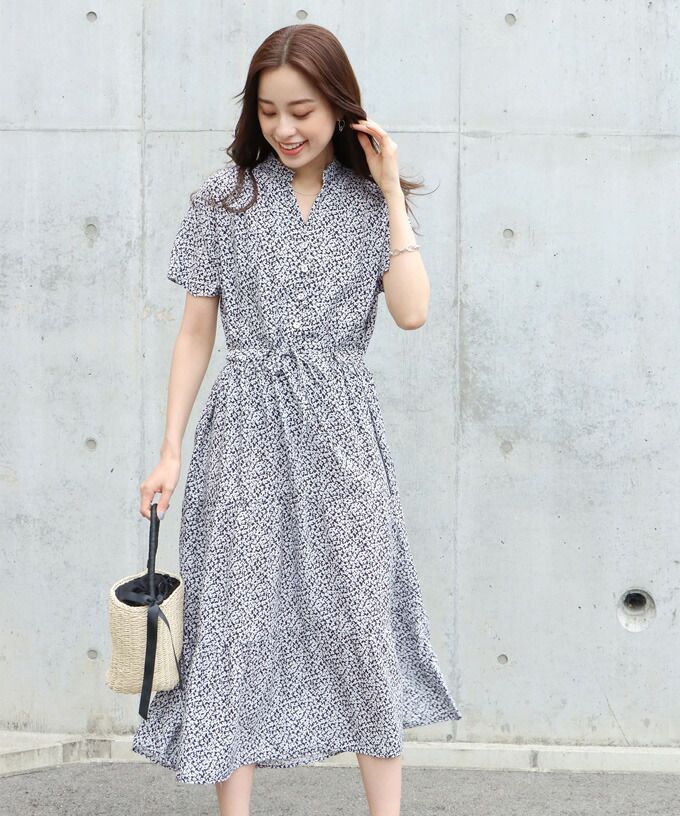 日本 BLUE EAST - 氣質小V領排釦短袖洋裝-木春菊-水藍 (M(Free))