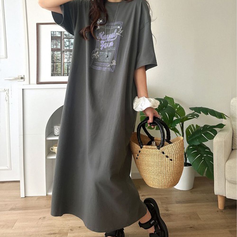 Java 純棉刺繡率性印花短袖洋裝-炭灰