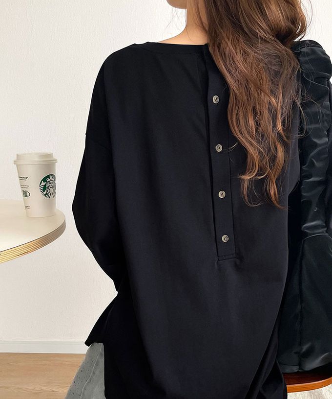 日本 Classical Elf - 休閒背扣logo刺繡寬版長袖上衣-黑