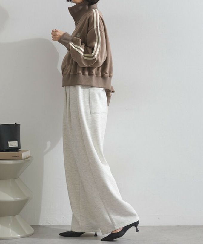 日本 ELENCARE DUE - 麂皮短絨休閒配色運動風夾克-象牙米