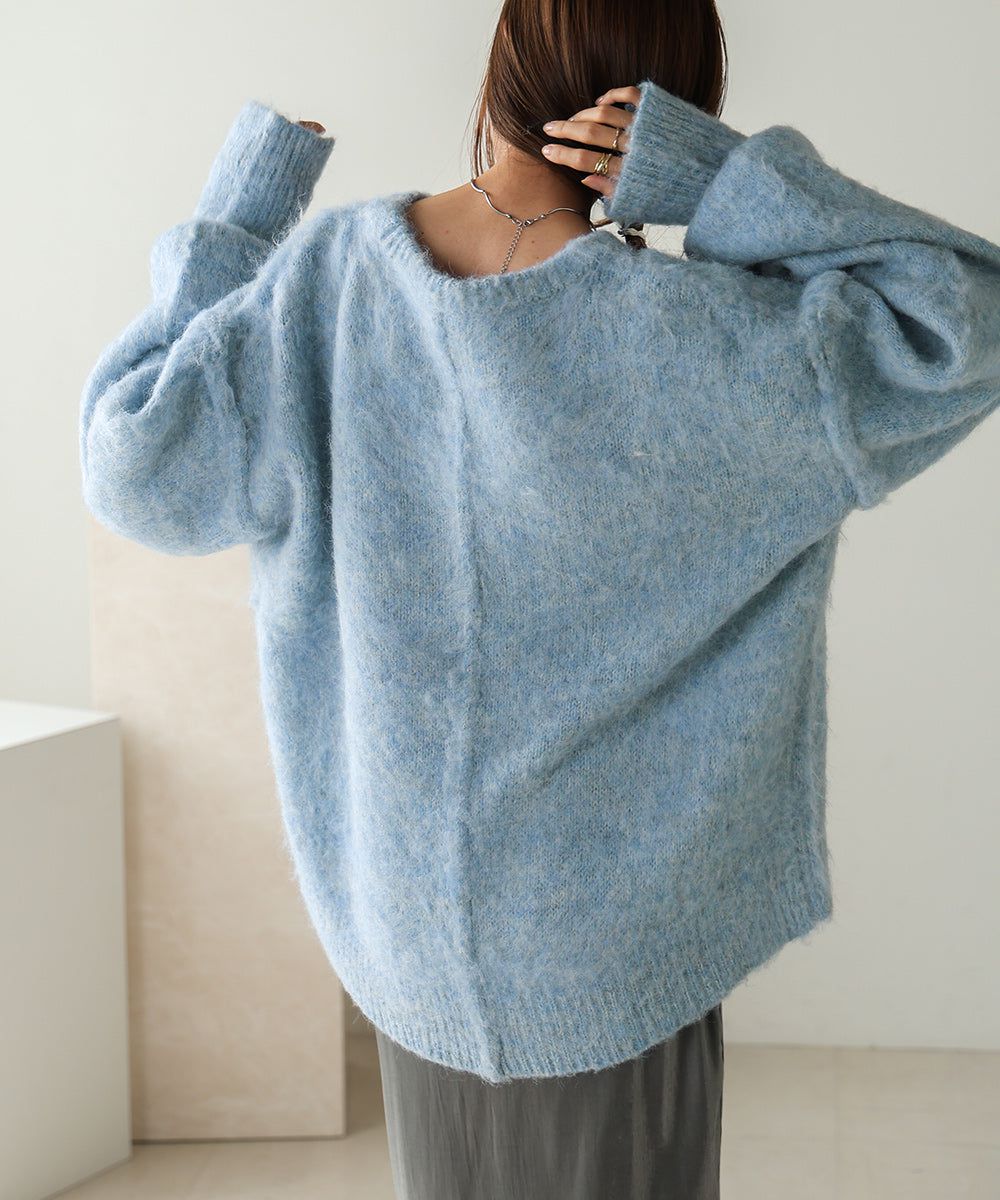 日本 Bab - 澎袖毛海溫柔廓形針織上衣-淺灰