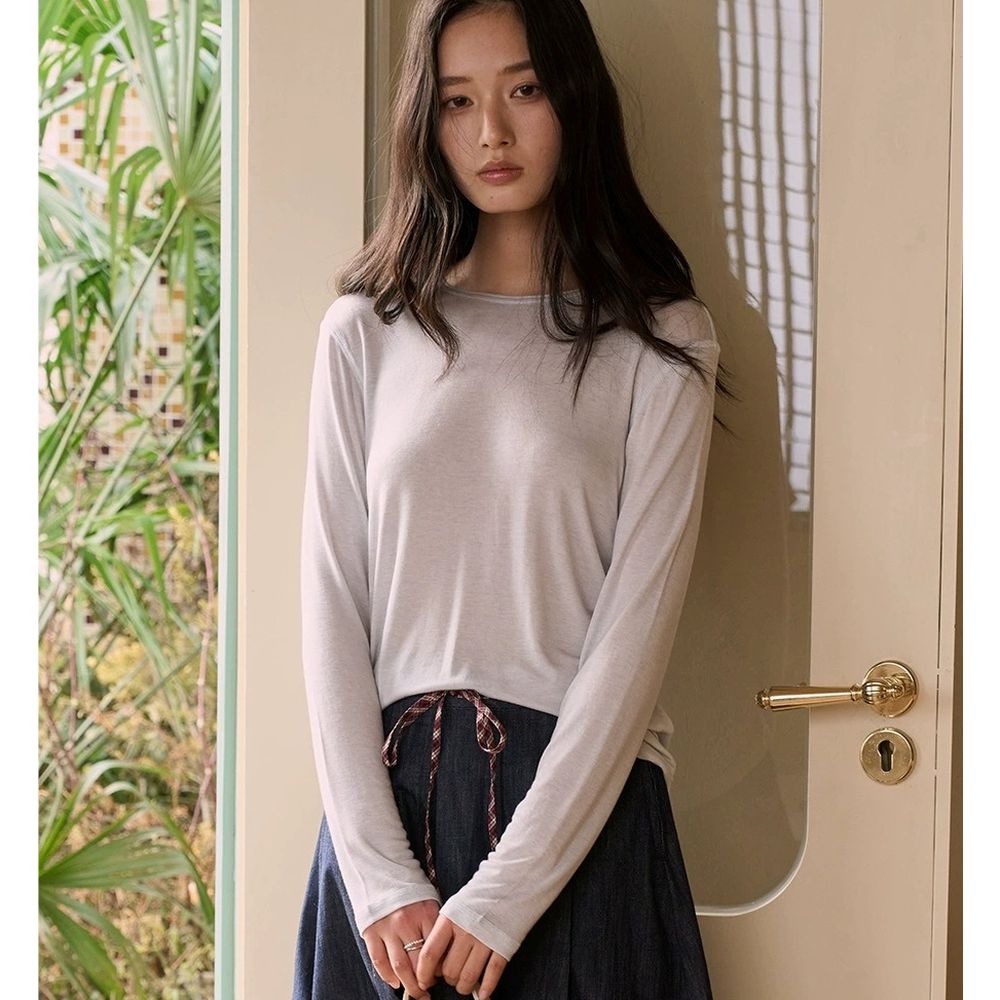 呼吸感6.3%羊毛天絲輕柔圓領長袖上衣-淺灰藍