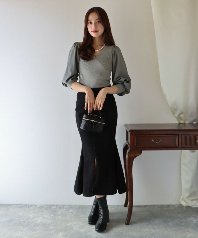 日本 BLUE EAST - V領羅紋拼接泡泡長袖上衣-藍灰