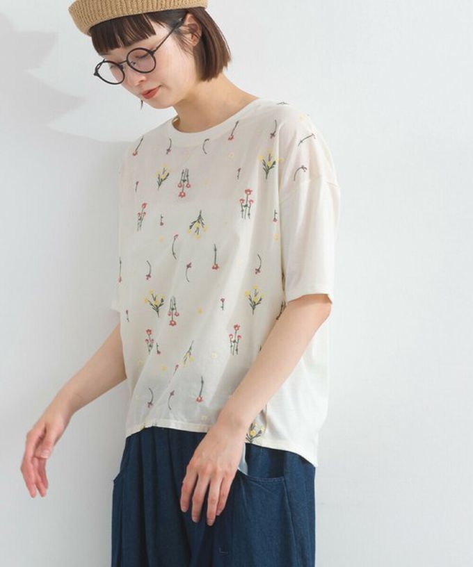 日本 Lupilien - 唯美刺繡舒適棉短袖上衣-星座-米白