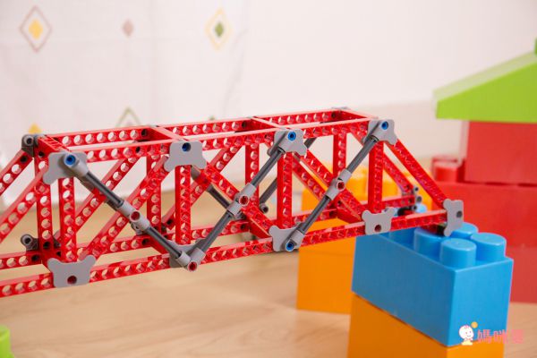 親子天下【小孩的科學】讓孩子親手解答生活中的每個「為什麼」!