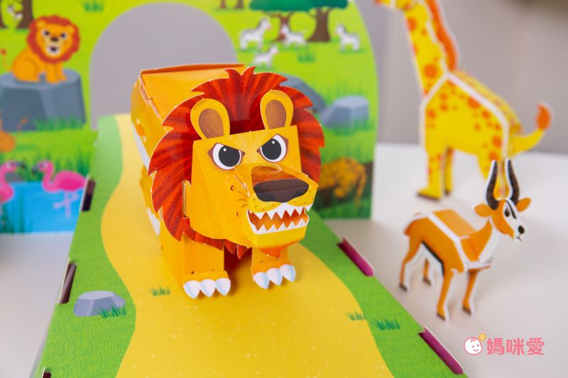 韓國最夯【韓國 ROI BOOKS】閃亮換裝寶石貼、公主彩妝遊戲書