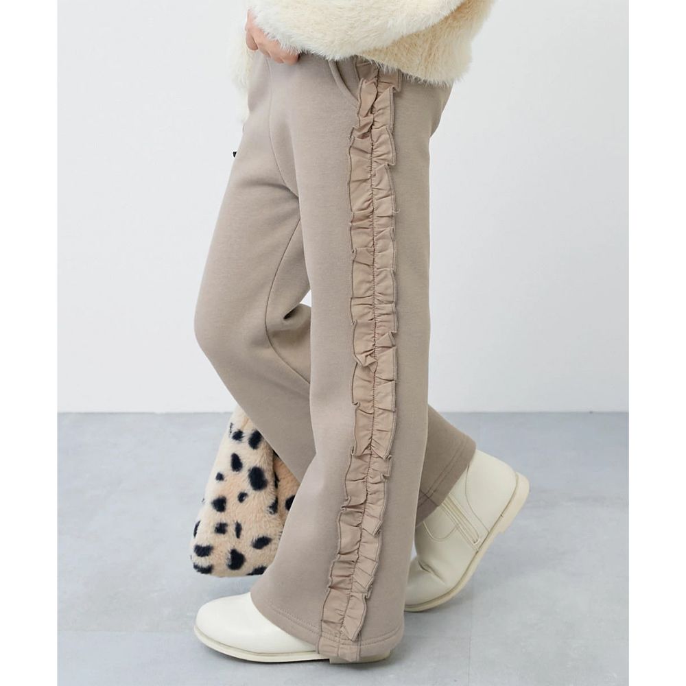 可愛設計荷葉邊裏毛長褲-側邊-卡其棕