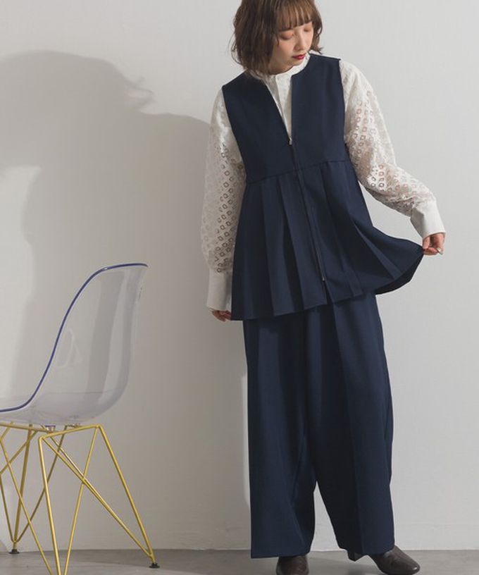 日本 ELENCARE DUE - 正式感斜紋布優雅百褶背心-象牙米