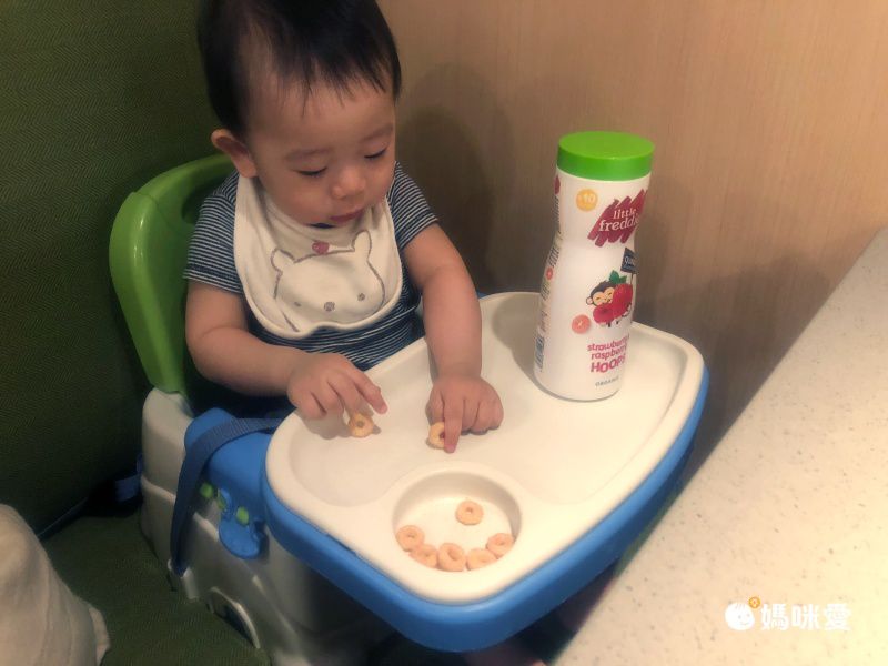 little freddie - 小皮鳳梨香蕉圈圈餅*1  小皮莓果圈圈餅*1