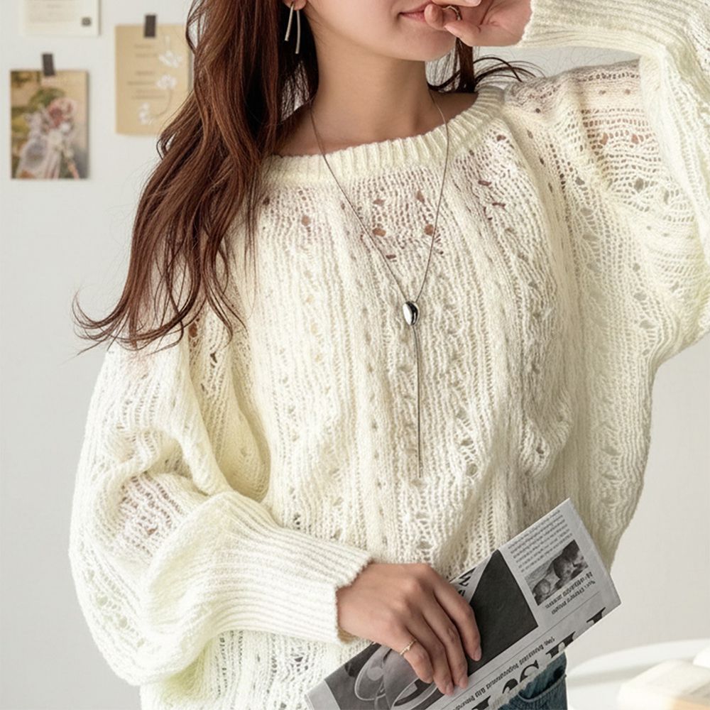 蓬鬆鏤空寬袖針織上衣-象牙白