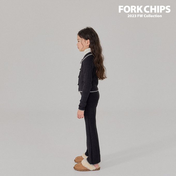 韓國 FORK CHIPS - 編織感牛角釦針織外套-黑