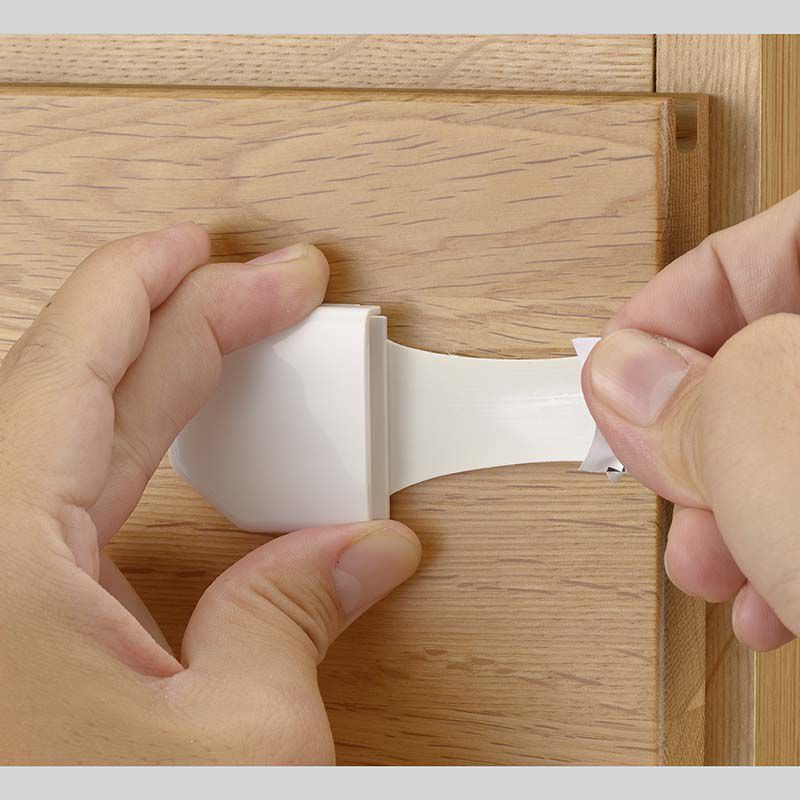 akachan honpo - 可拆式多用途安全防護鎖扣-迷你Ｓ (本體:16.4×4×1.2cm、膠帶:5cm)