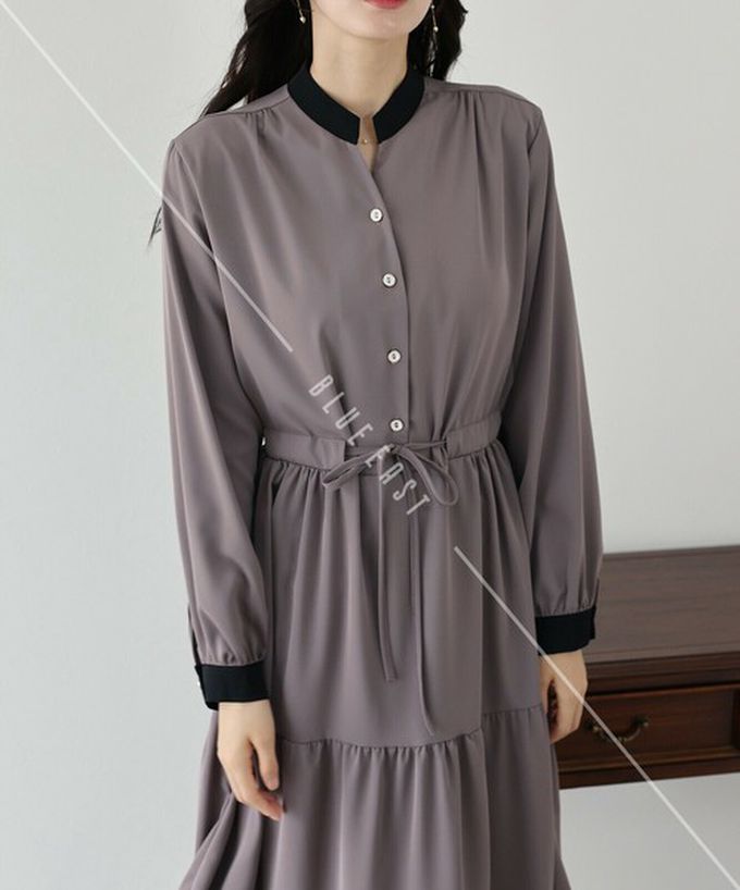 日本 BLUE EAST - [人氣款]簡約抽繩收腰長袖洋裝-斑點小花-黑