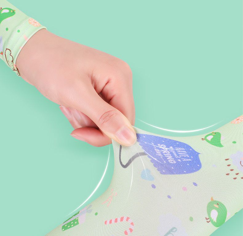 冰絲防曬兒童袖套-繽紛塗鴉-藍色 (長31cm)