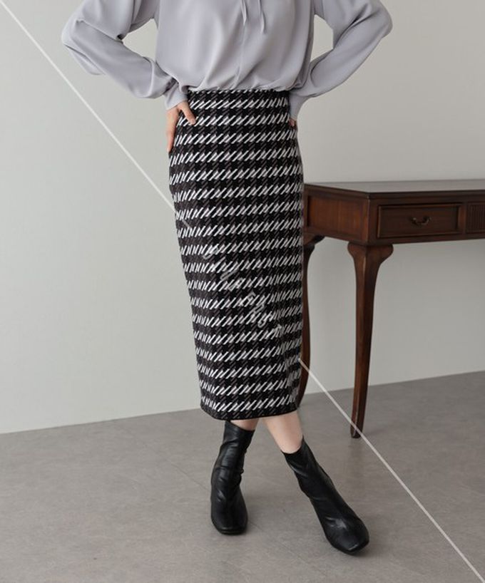 日本 BLUE EAST - 氣質千鳥格針織開叉合身長裙-黑灰