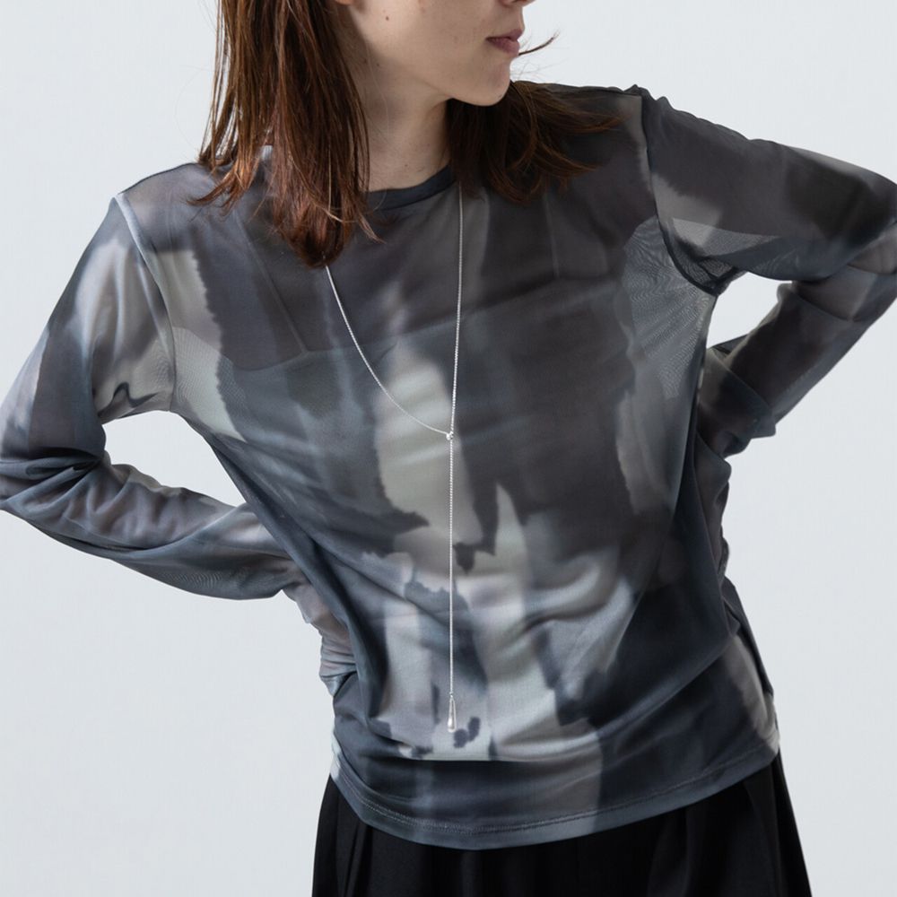 水彩畫風透膚休閒長袖上衣-深淺灰系